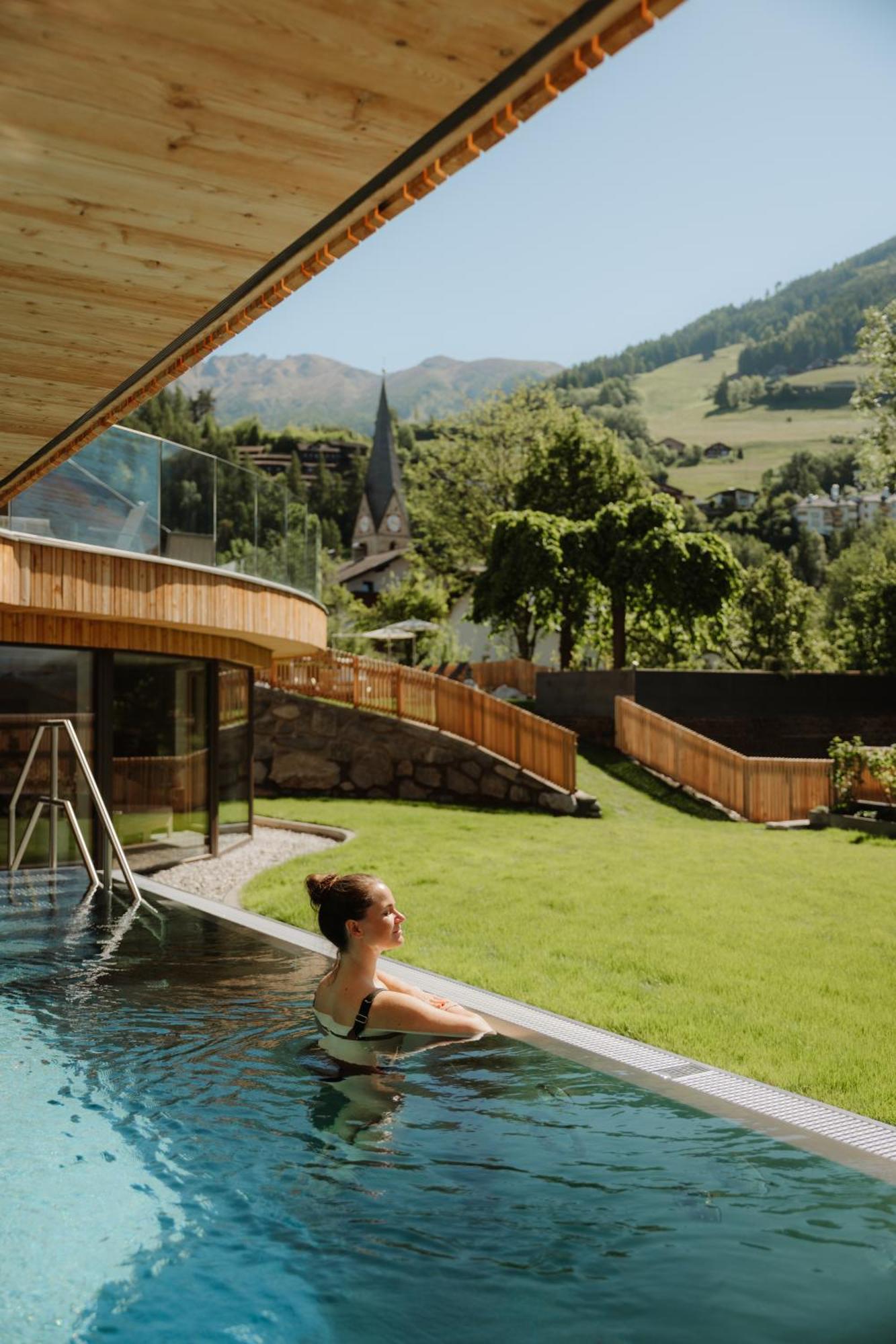 & Naturhotel Outside 4*